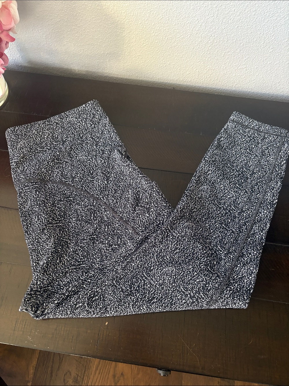 Women’s Athleta Black & White Marled Active Pants